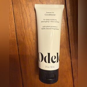 💙 4/$20 ODELE LEAVE-IN CONDITIONER